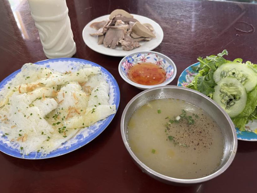 Quán bánh hỏi cháo lòng Ngô Mây