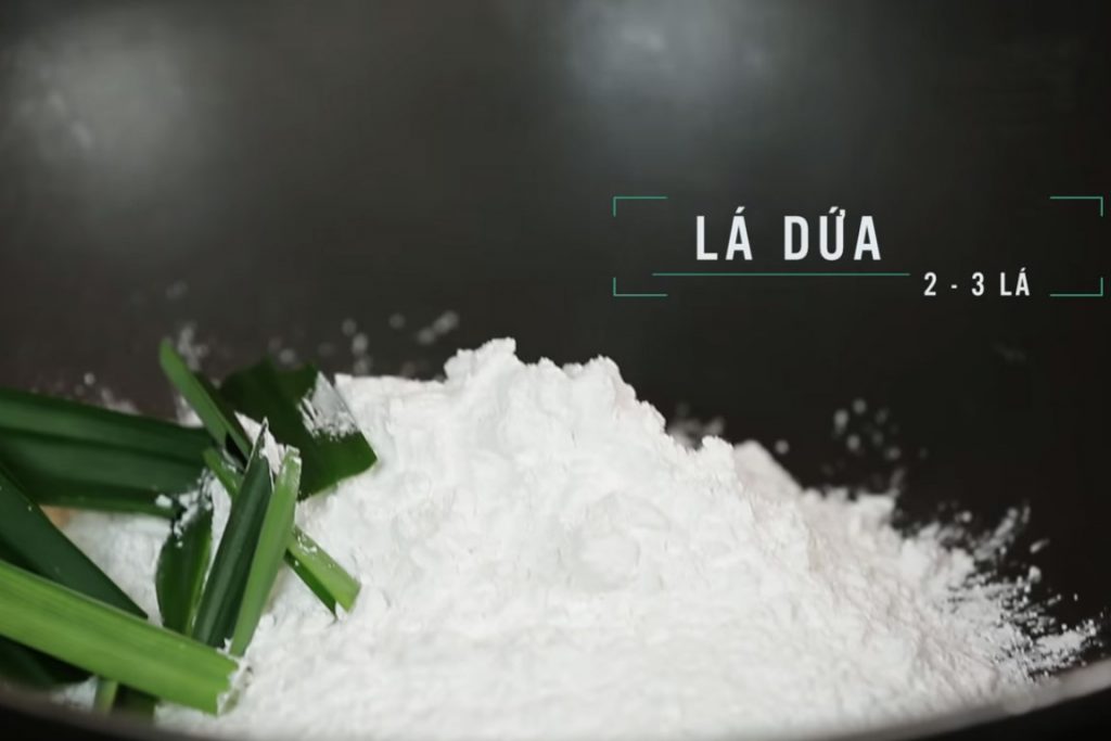 Khả năng phun lửa nhỏ cho đến khi bột chín