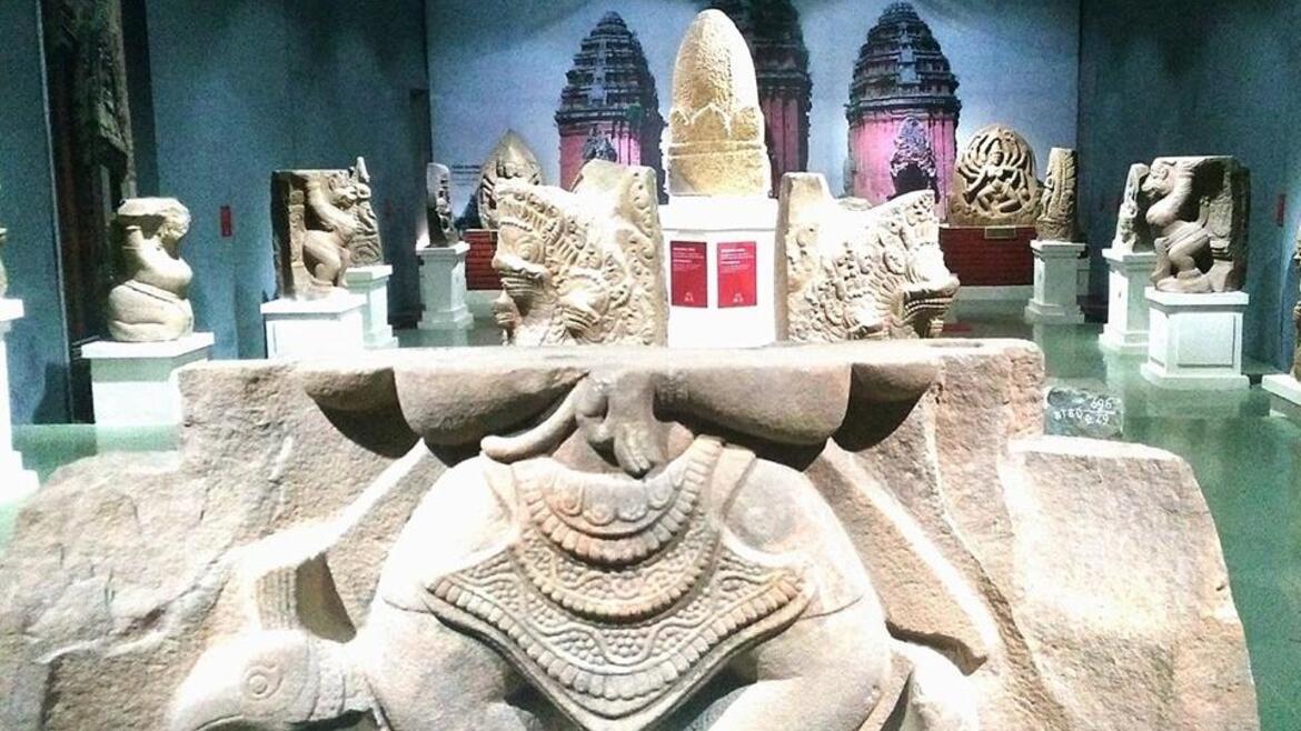 Bảo tàng tổng hợp Bình Định trưng bày nhiều hiện vật điêu khắc Chăm Pa tinh bột