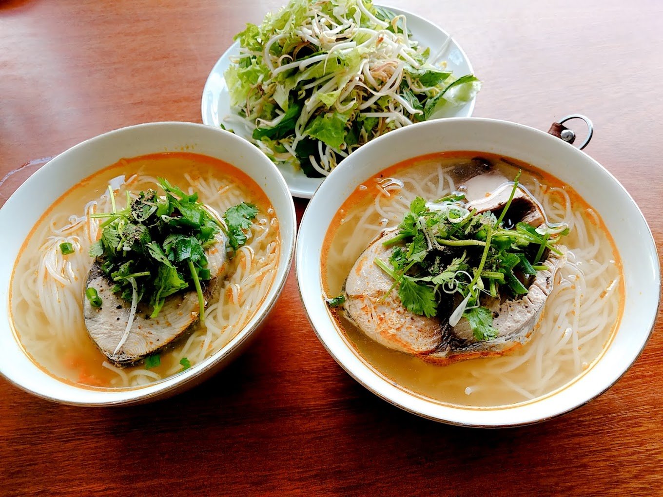 Món bún chả cá ở đây đậm đà, hương vị rất đáng thử