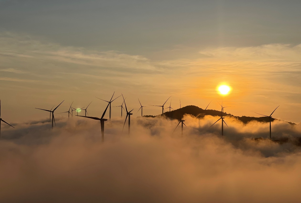 Cánh đồng điện gió Phương Mai là điểm check-in không thể bỏ lỡ khi tới Quy Nhơn