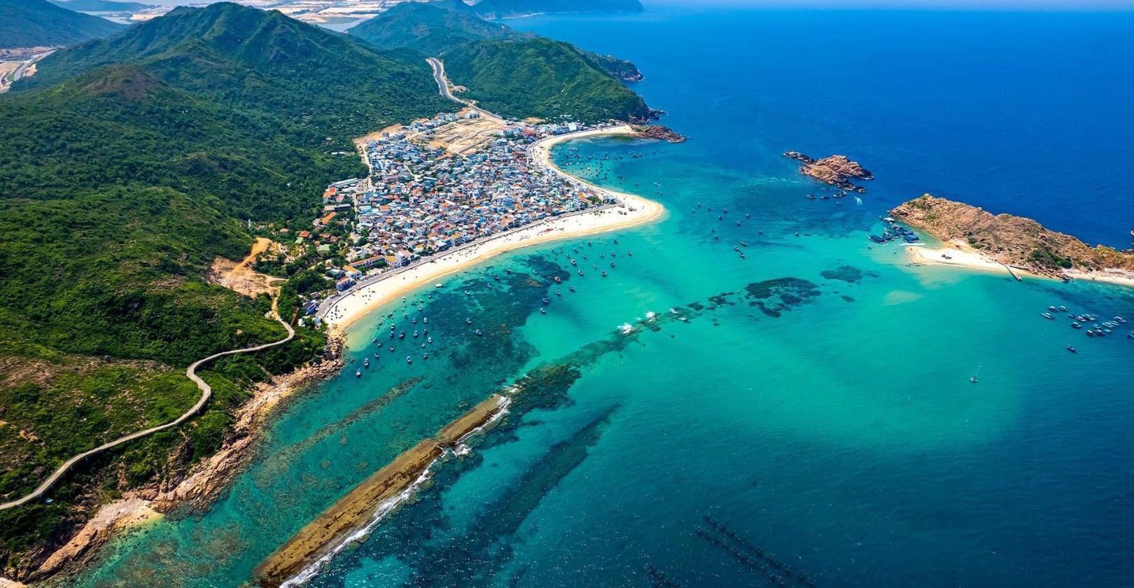 Hòn Khô - viên ngọc quý giữa biển xanh Quy Nhơn