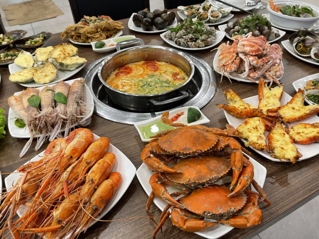 Có rất nhiều món hải sản ngon nên thử khi đến Quy Nhơn