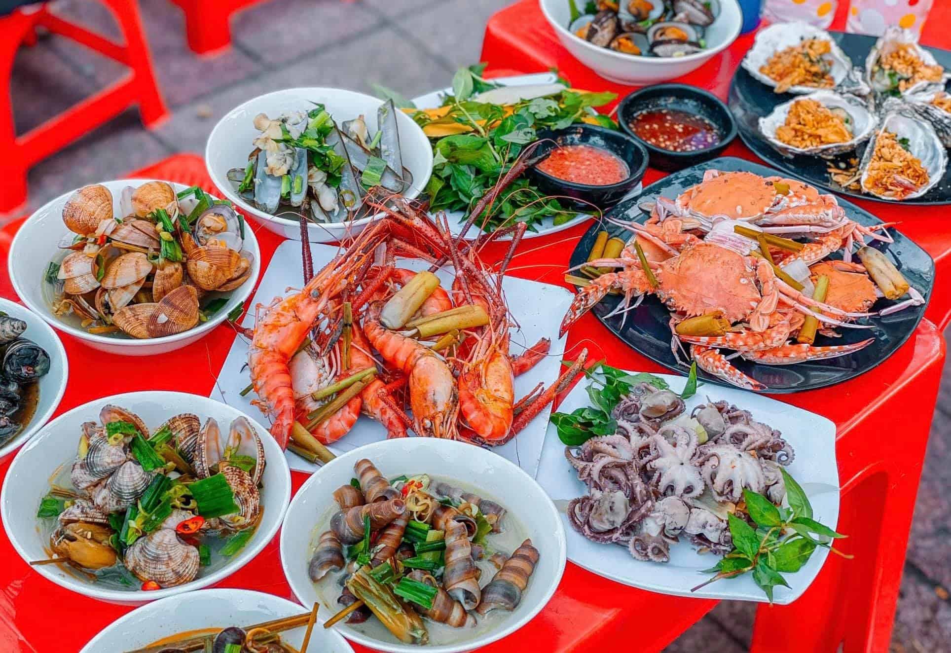 Thực đơn đa dạng, tươi ngon