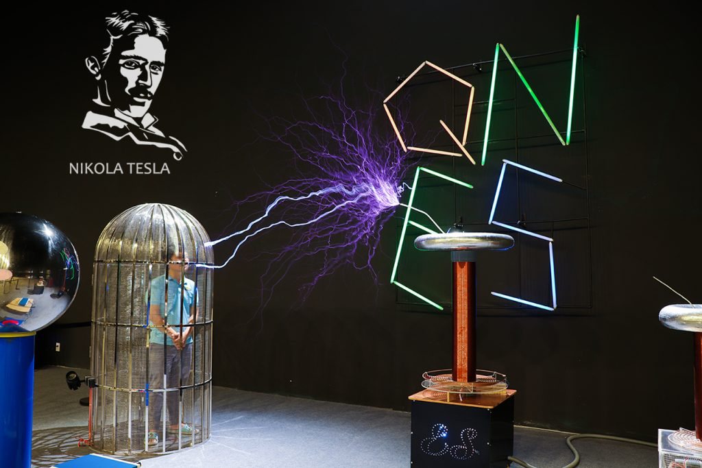 Nhiều hoạt động thực hành thú vị tại phòng “Vì sao lại thế?”