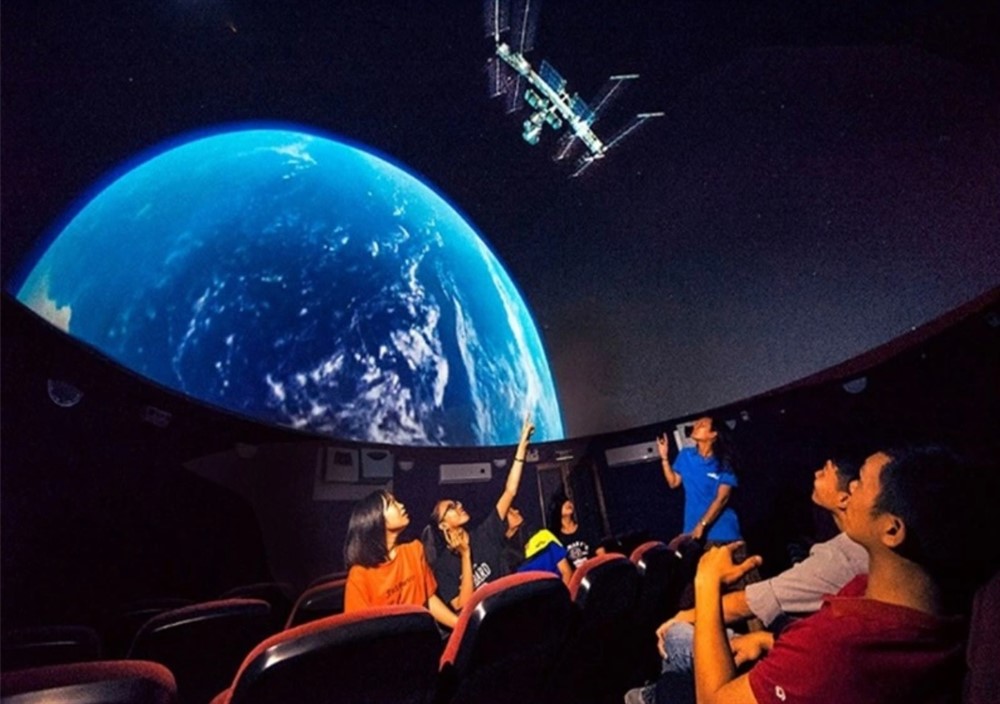 Phòng Khám phá không gian giải đáp hàng triệu câu hỏi về vũ trụ bên ngoài
