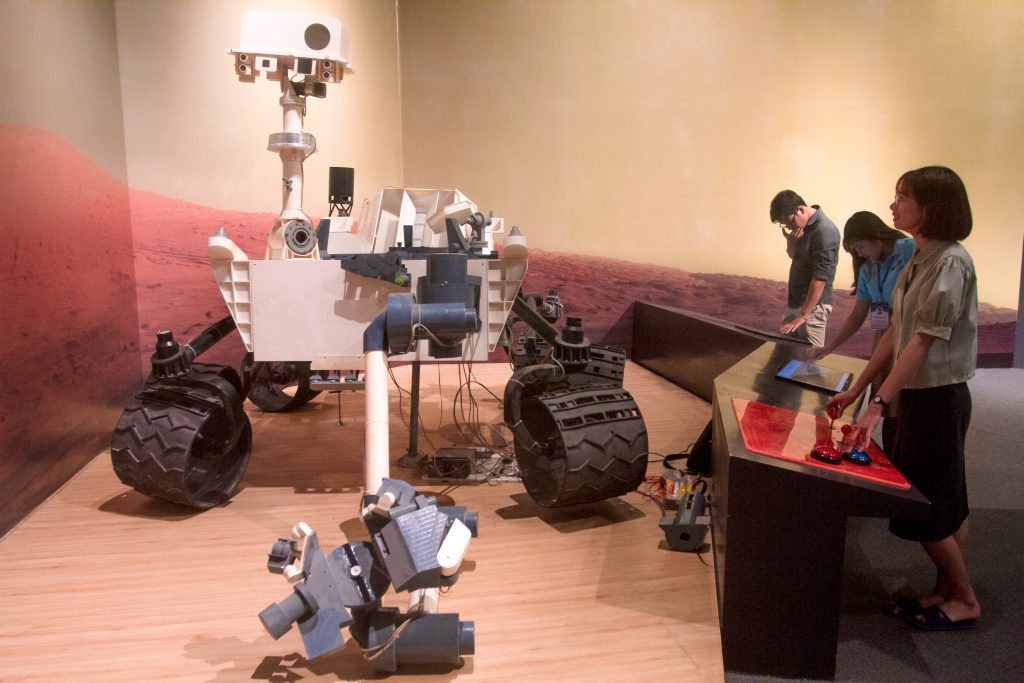 Nhiều hoạt động thú vị tại Phòng Triển Lãm Đa Năng và Khám Phá Sao Hỏa